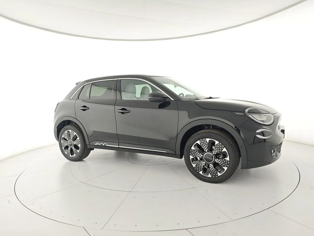 Fiat 600 Hybrid DCT Mhev La Prima