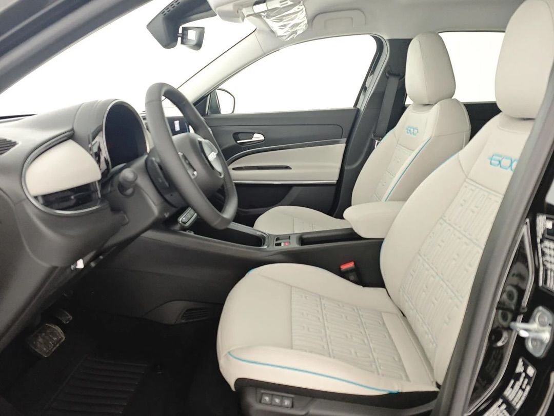 Fiat 600 Hybrid DCT Mhev La Prima