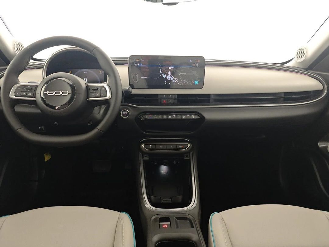 Fiat 600 Hybrid DCT Mhev La Prima