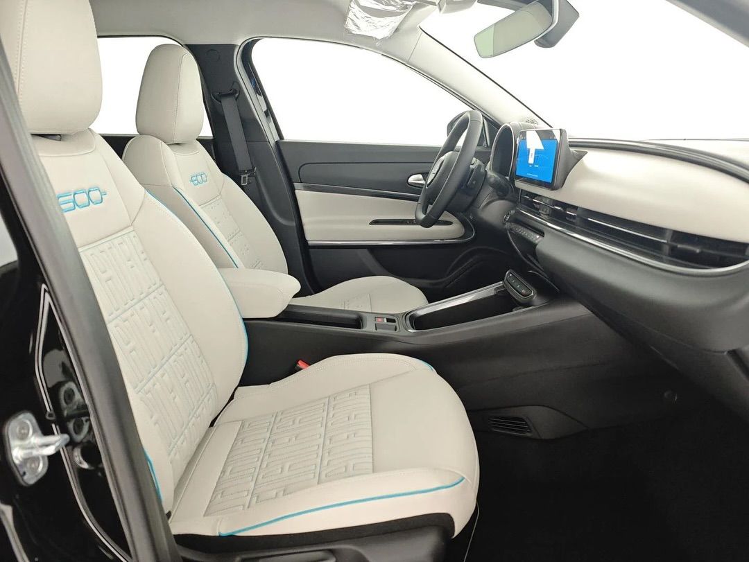 Fiat 600 Hybrid DCT Mhev La Prima