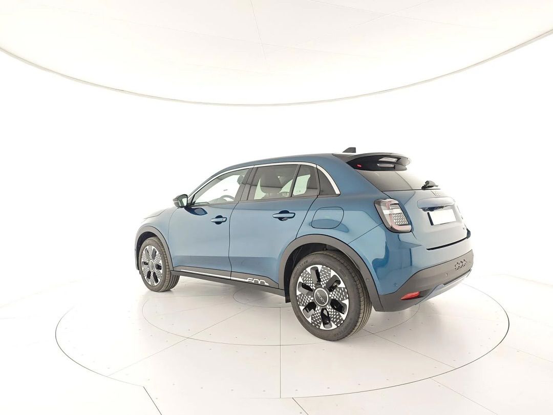 Fiat 600 Hybrid DCT Mhev La Prima