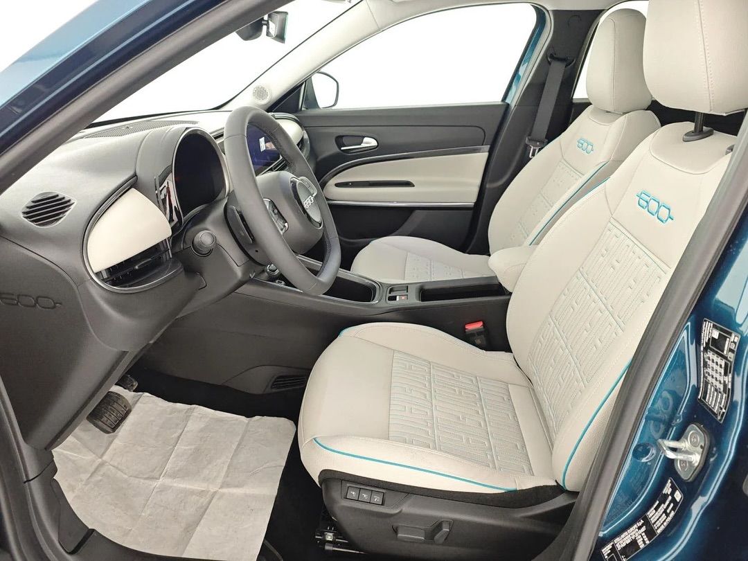 Fiat 600 Hybrid DCT Mhev La Prima