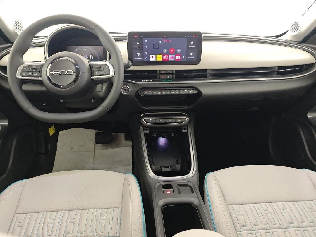 Fiat 600 Hybrid DCT Mhev La Prima