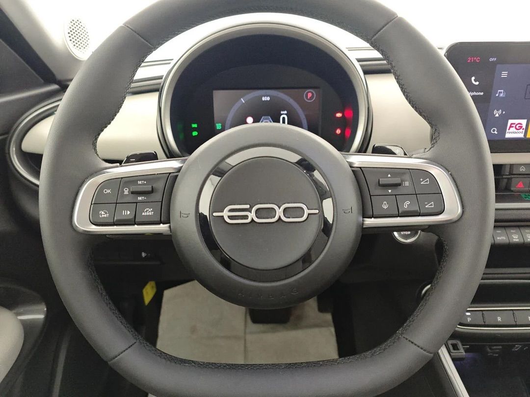 Fiat 600 Hybrid DCT Mhev La Prima