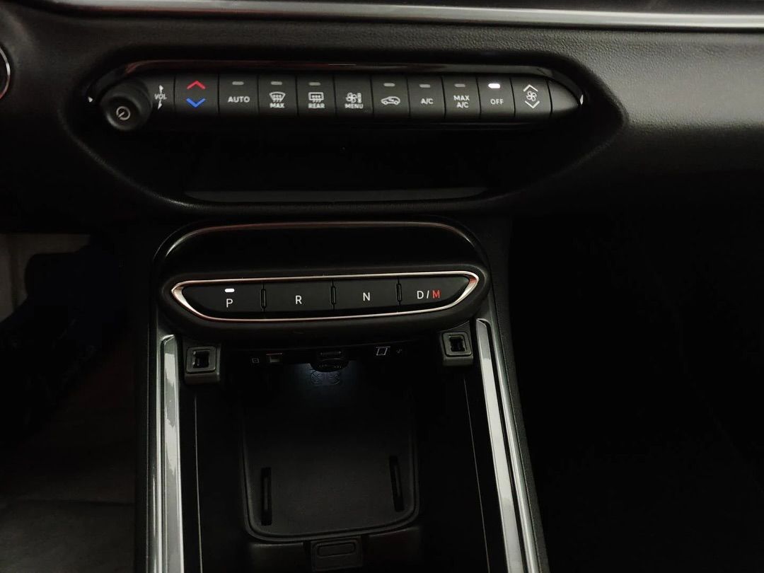 Fiat 600 Hybrid DCT Mhev La Prima