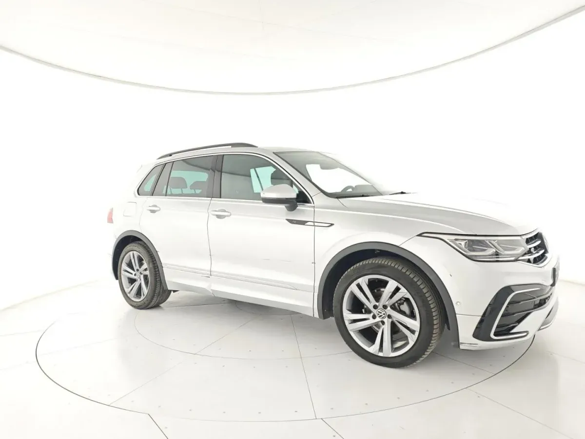 Volkswaen Tiguan 2.0 TDI EVO SCR DSG R-LINE