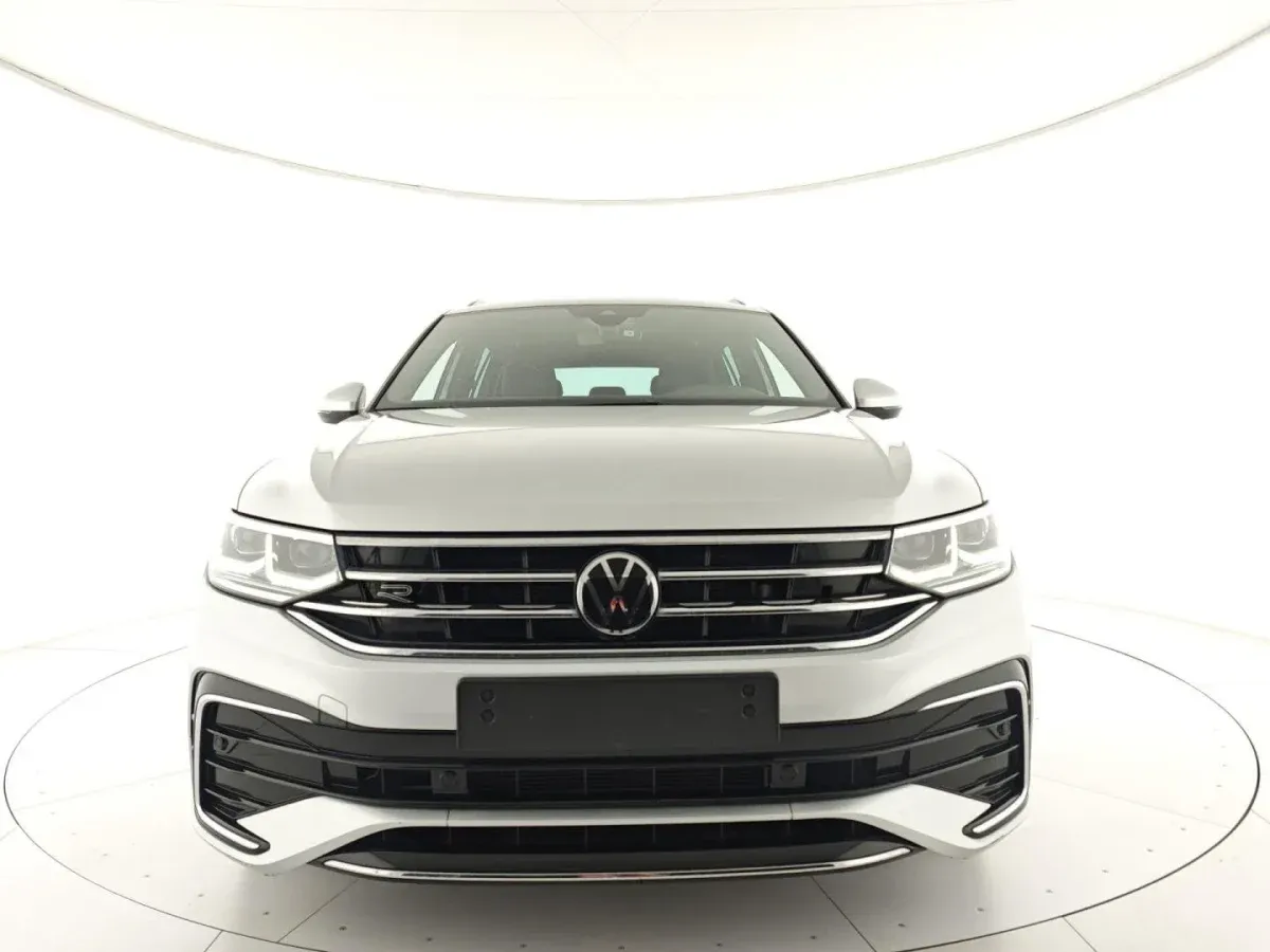 Volkswaen Tiguan 2.0 TDI EVO SCR DSG R-LINE