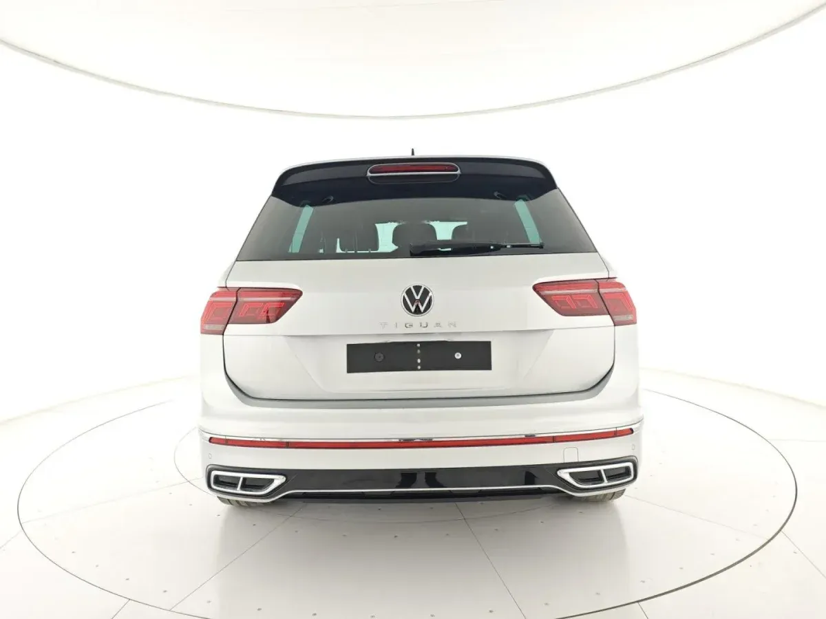 Volkswaen Tiguan 2.0 TDI EVO SCR DSG R-LINE