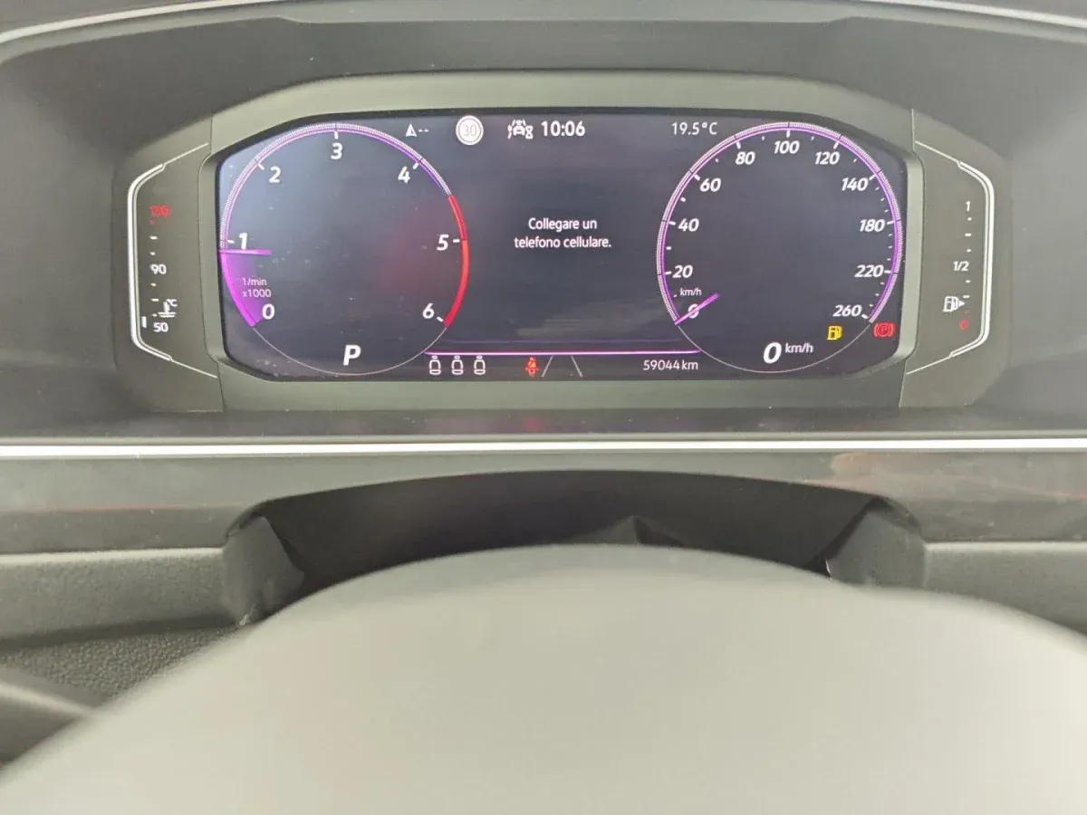 Volkswaen Tiguan 2.0 TDI EVO SCR DSG R-LINE