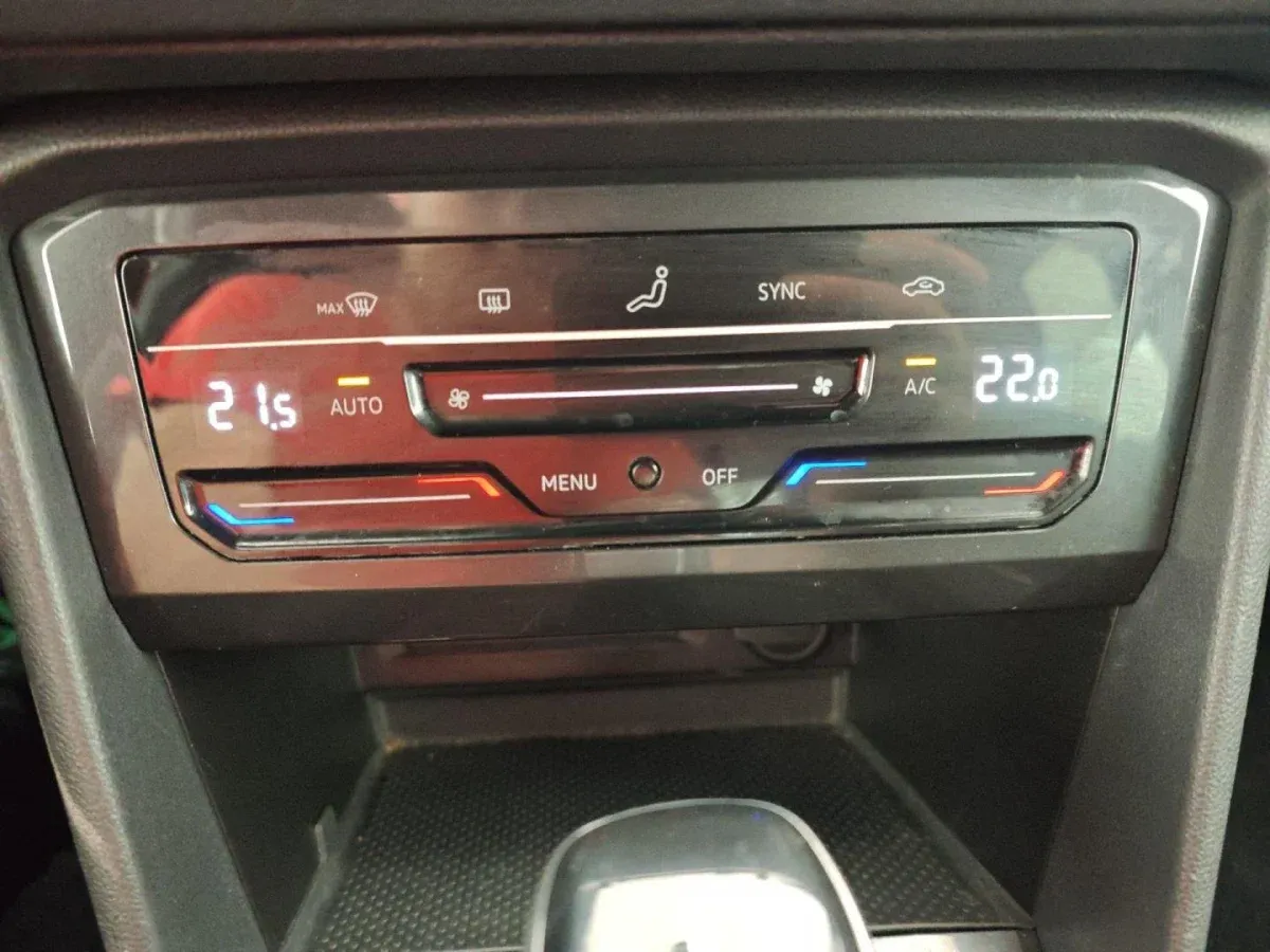 Volkswaen Tiguan 2.0 TDI EVO SCR DSG R-LINE