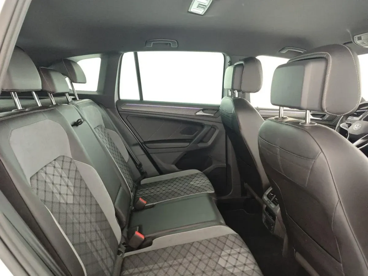 Volkswaen Tiguan 2.0 TDI EVO SCR DSG R-LINE