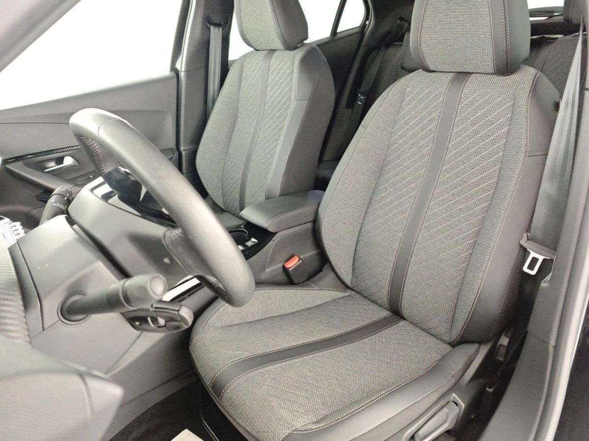 Peugeot 2008 Puretech 100 S&S Allure