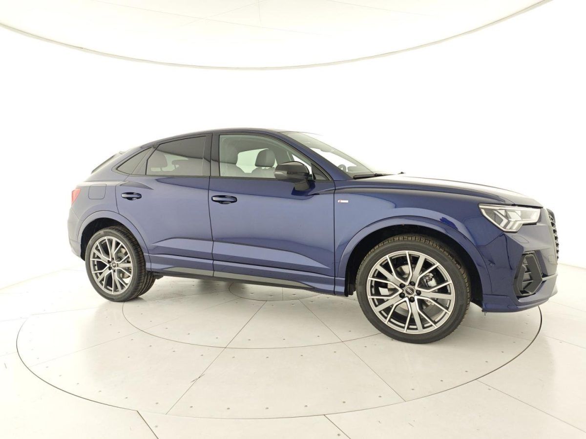 Audi Q3 SPB 35 TDI S tronic Identity Black