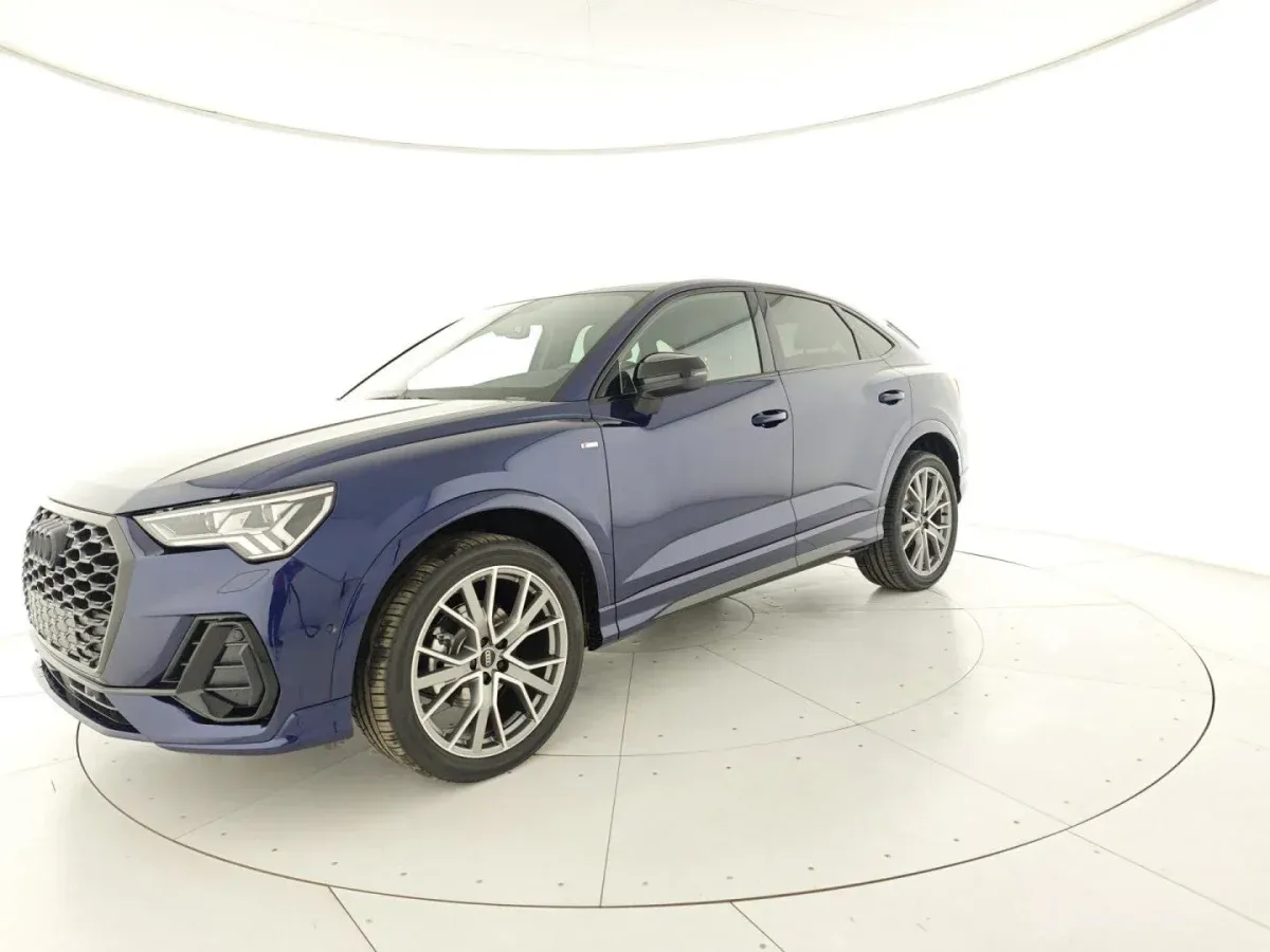 Audi Q3 SPB 35 TDI S tronic Identity Black