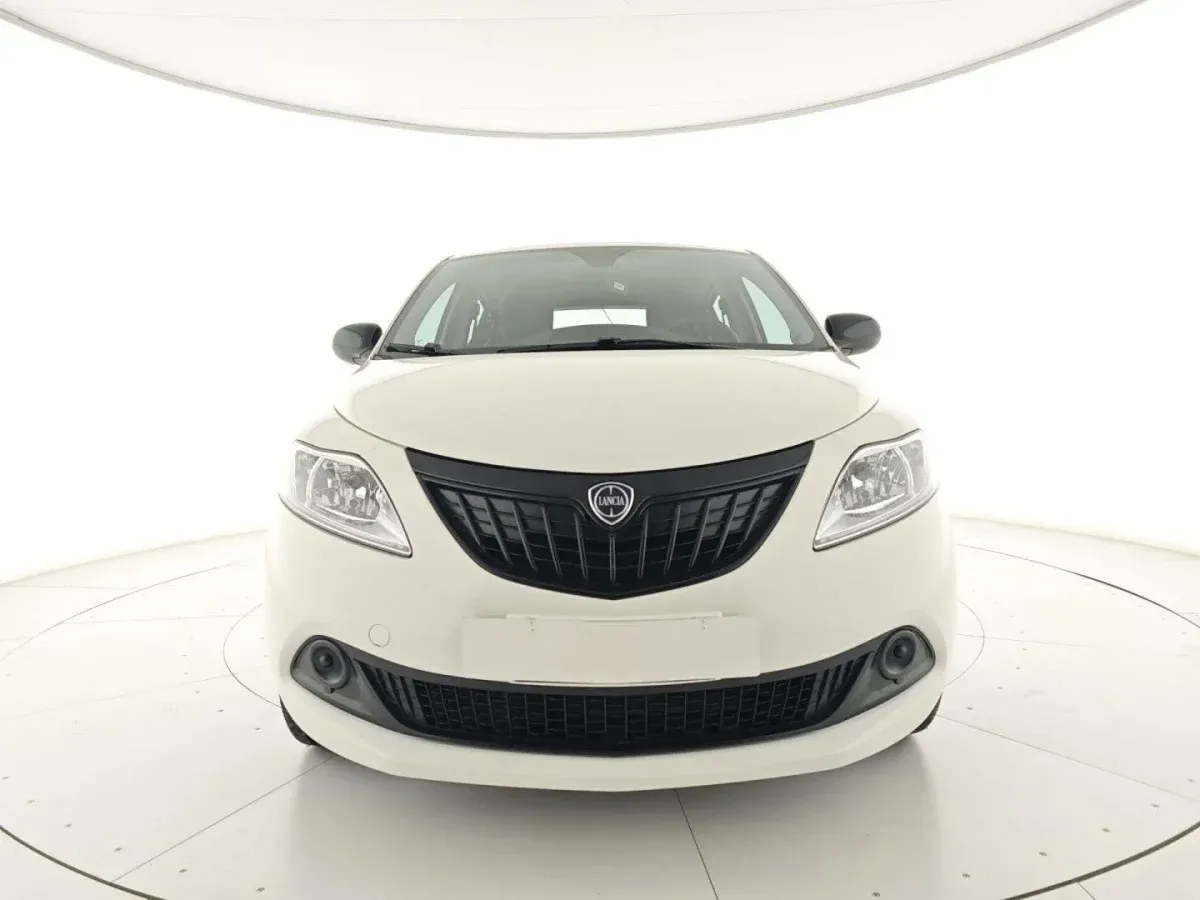 Lancia Ypsilon 1.0 FireFly S&S Hybrid Gold