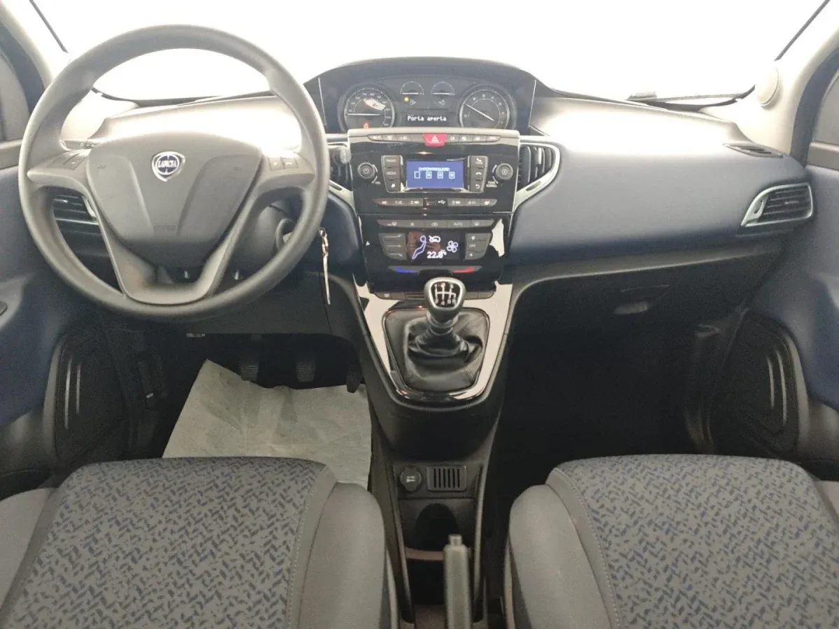 Lancia Ypsilon 1.0 FireFly S&S Hybrid Gold