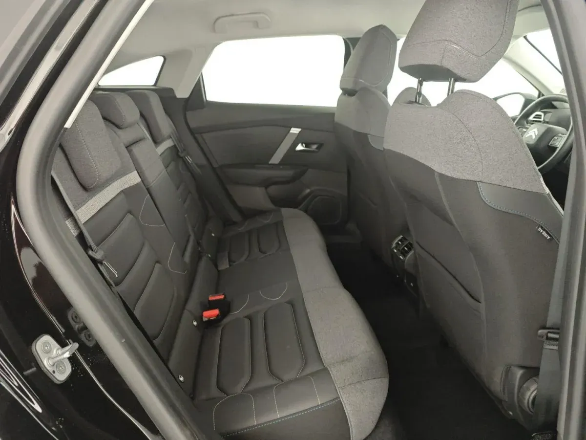 Citroën C4 BlueHDi 130 S&S EAT8 Shine
