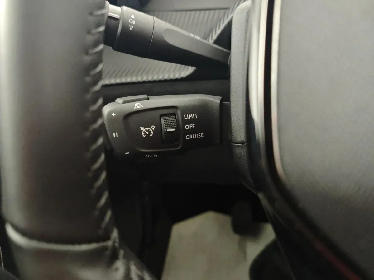 Peugeot 208 PureTech 100 Stop&Start Allure Pack