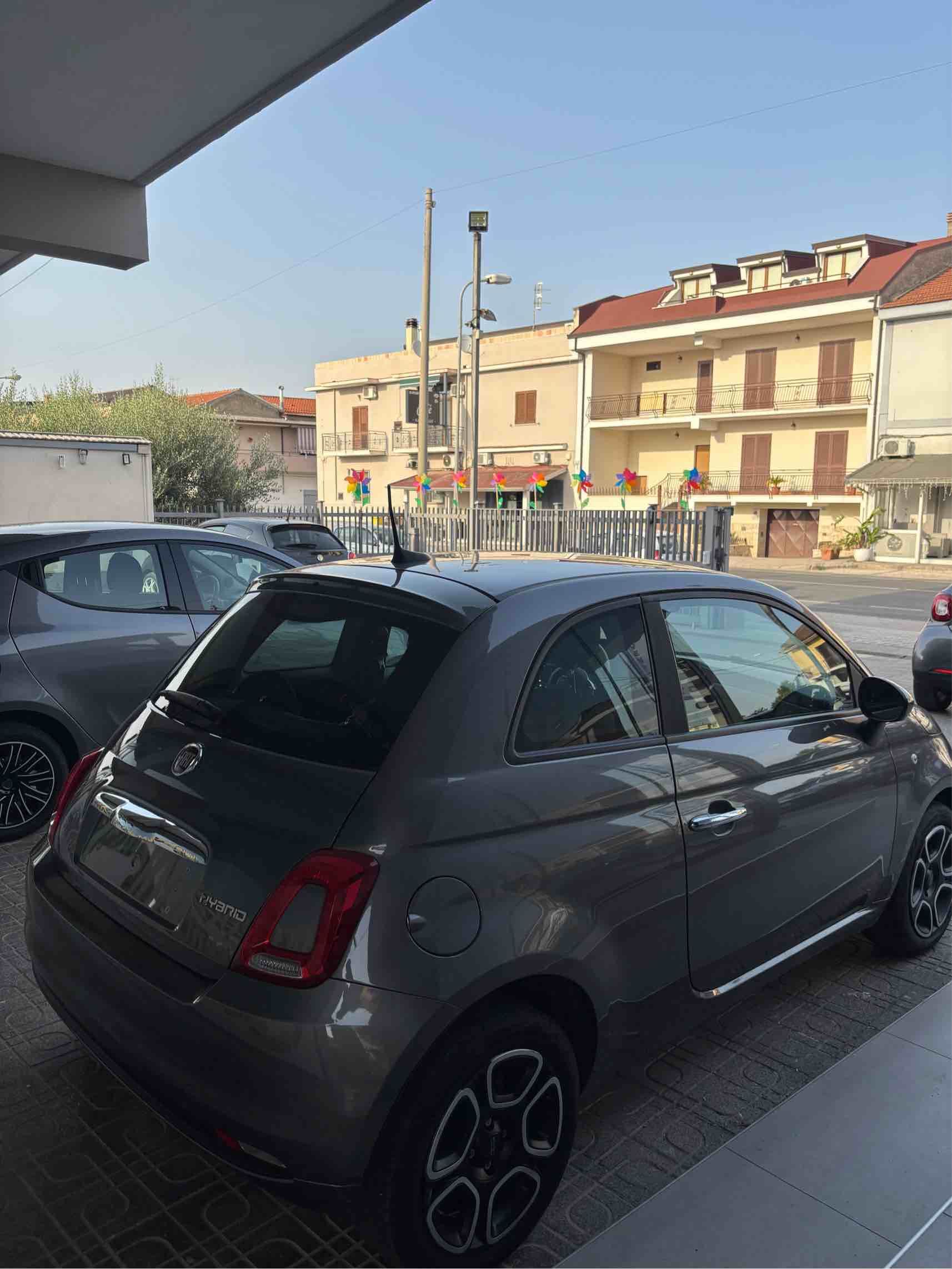 Fiat 500 Hybrid Club