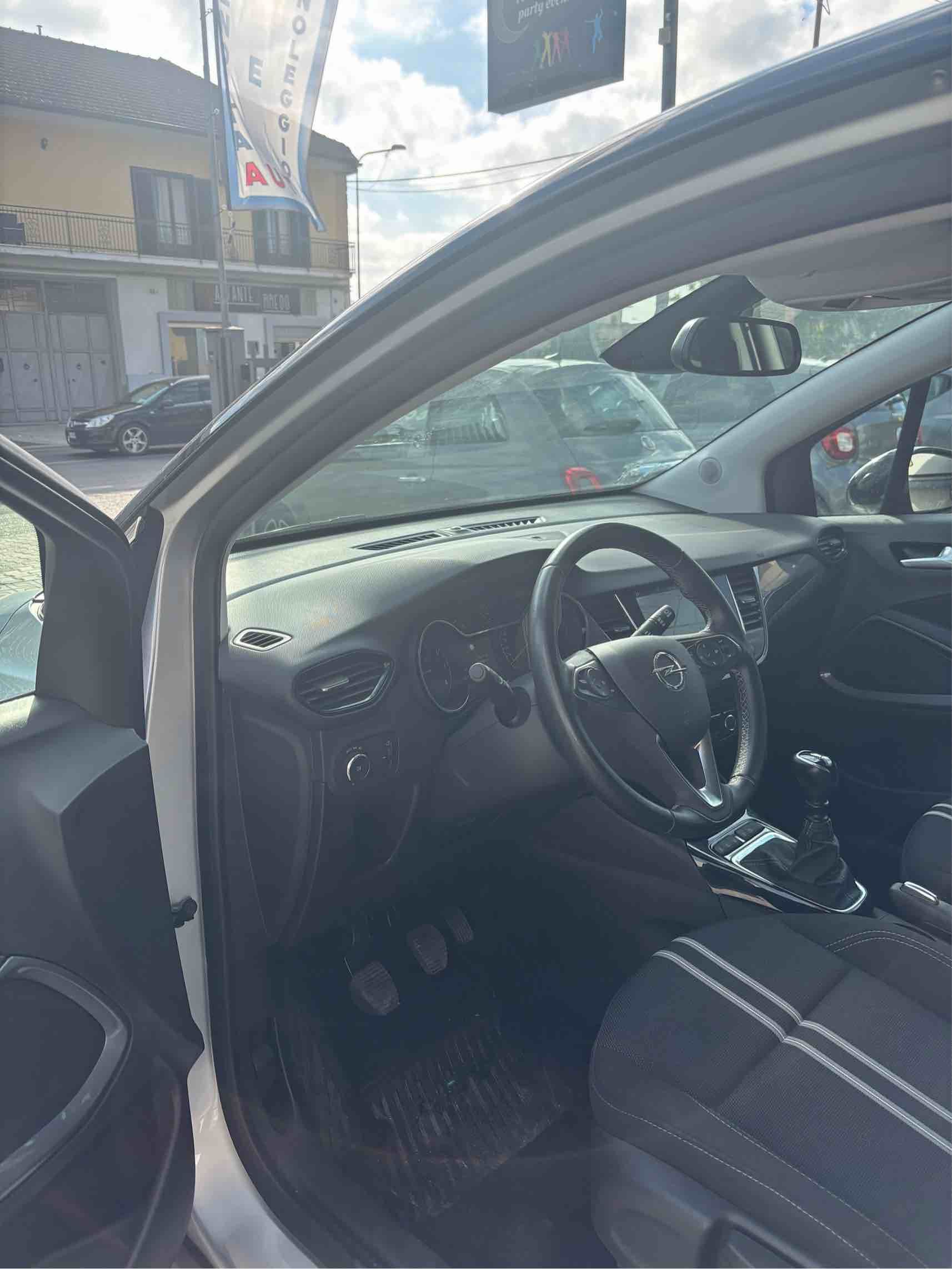Opel Crossland 1.2 Turbo Elegance