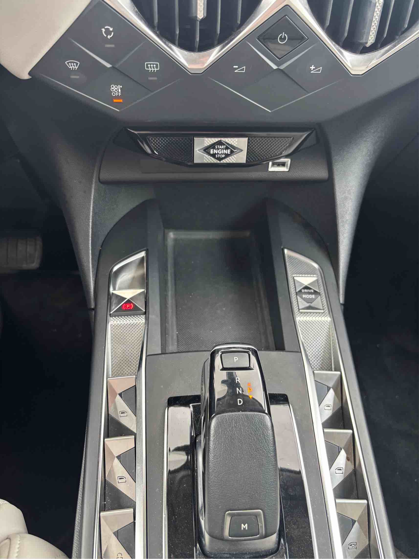 DS3 CROSSBACK aut. Grand Chic