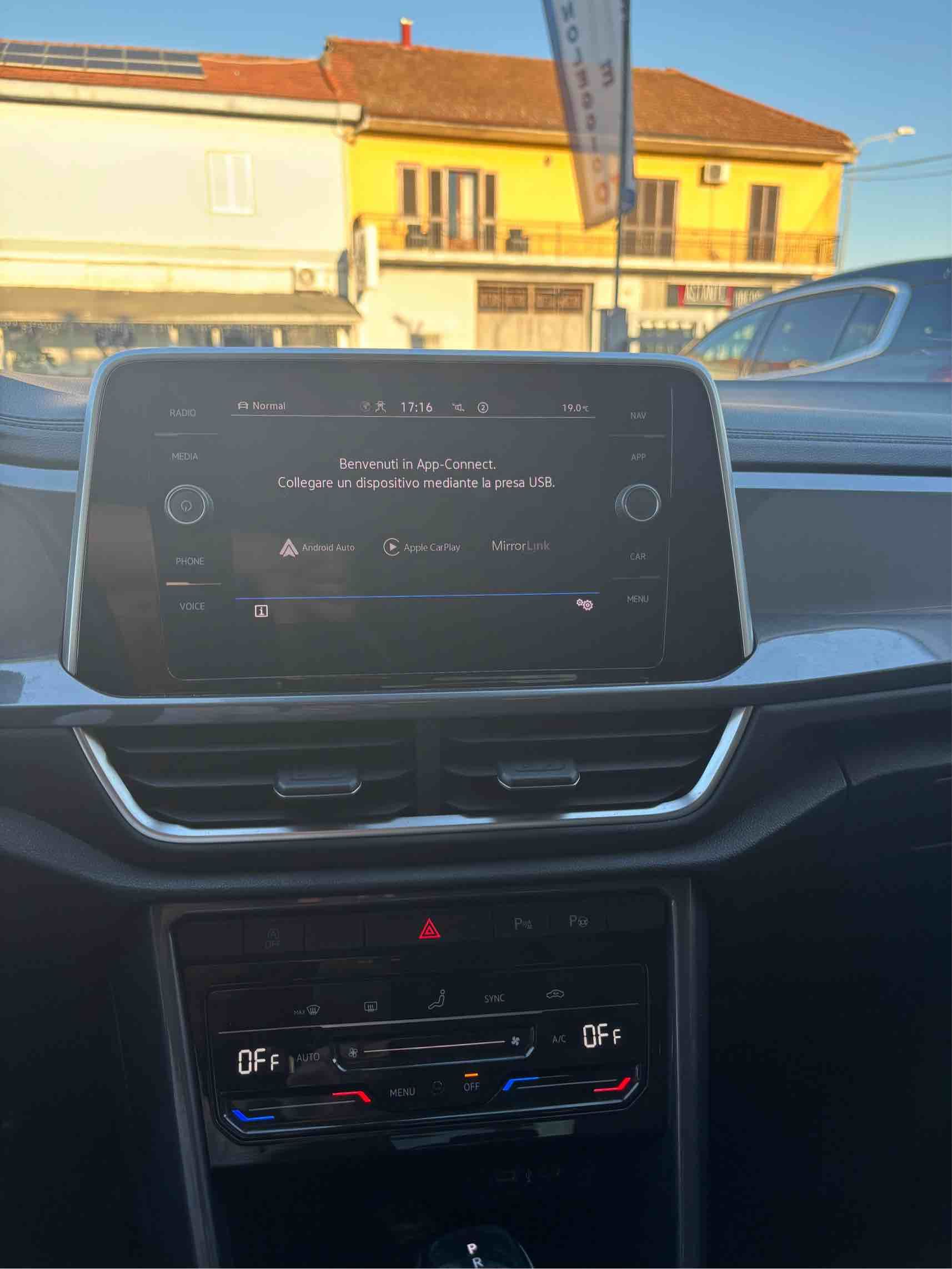 Volkwagen T-Roc 2.0 Tdi SCR DSG 4Motion (VENDUTA)
