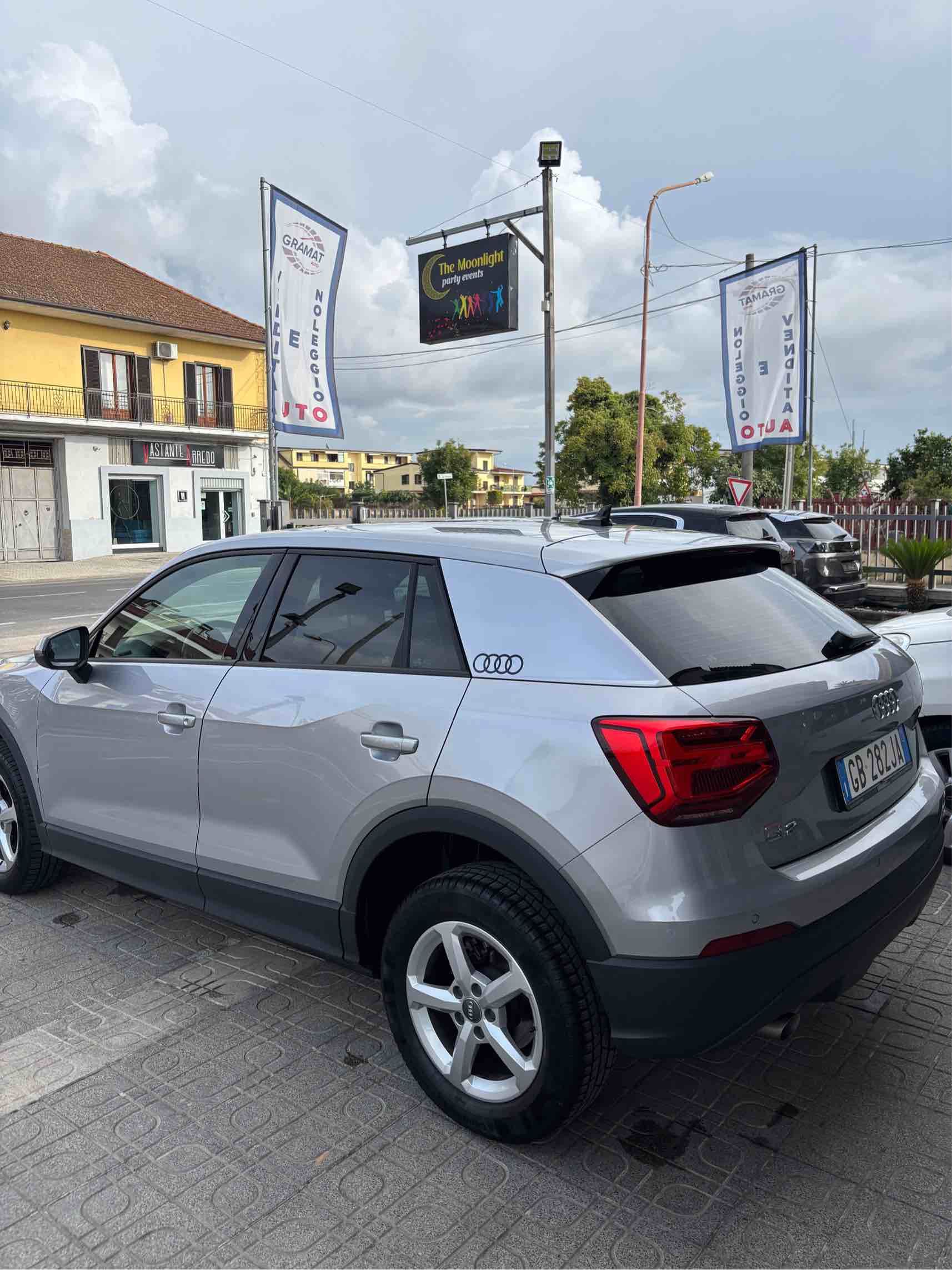 Audi Q2 s-tronic business (VENDUTA)