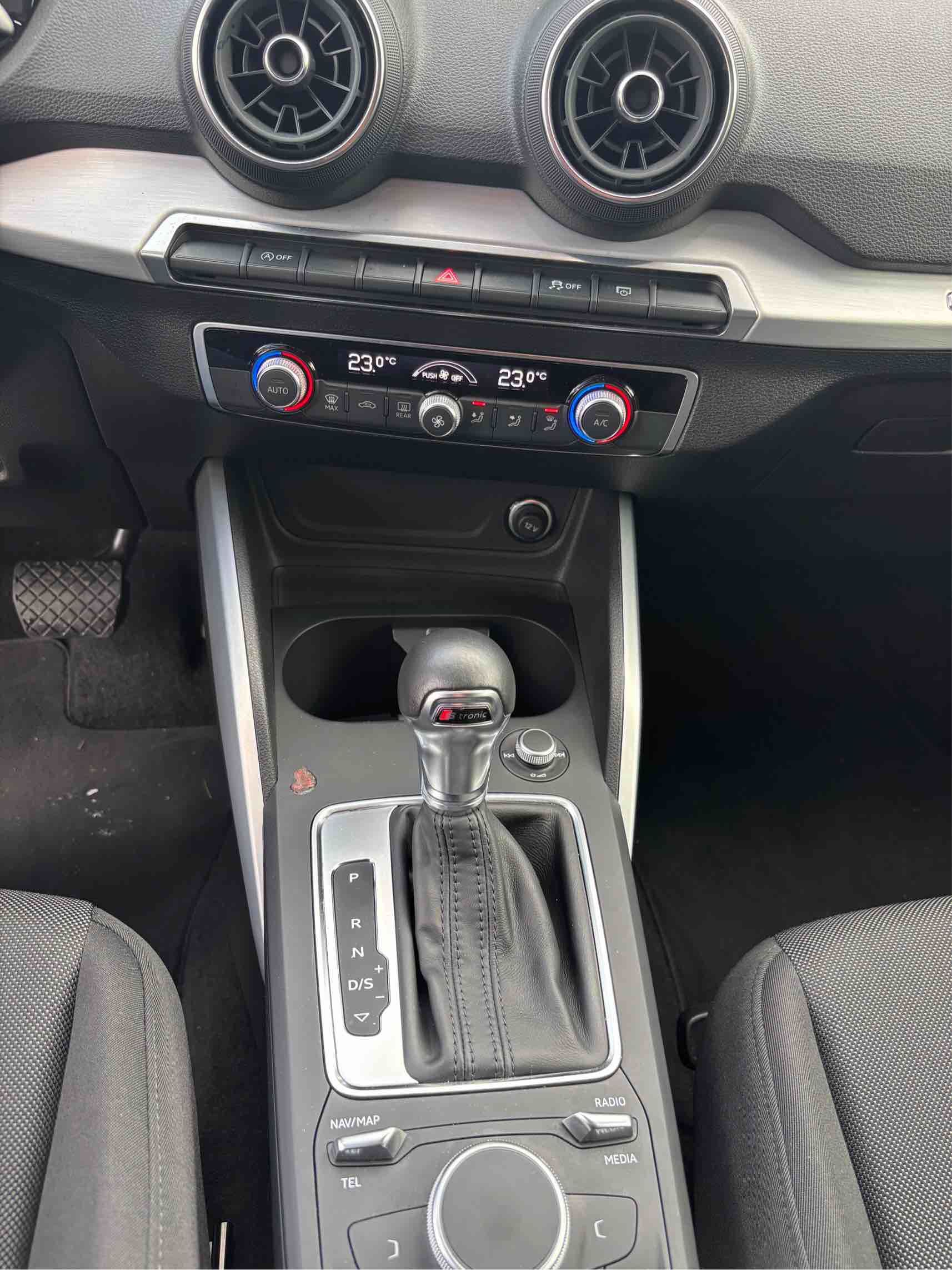Audi Q2 s-tronic business (VENDUTA)