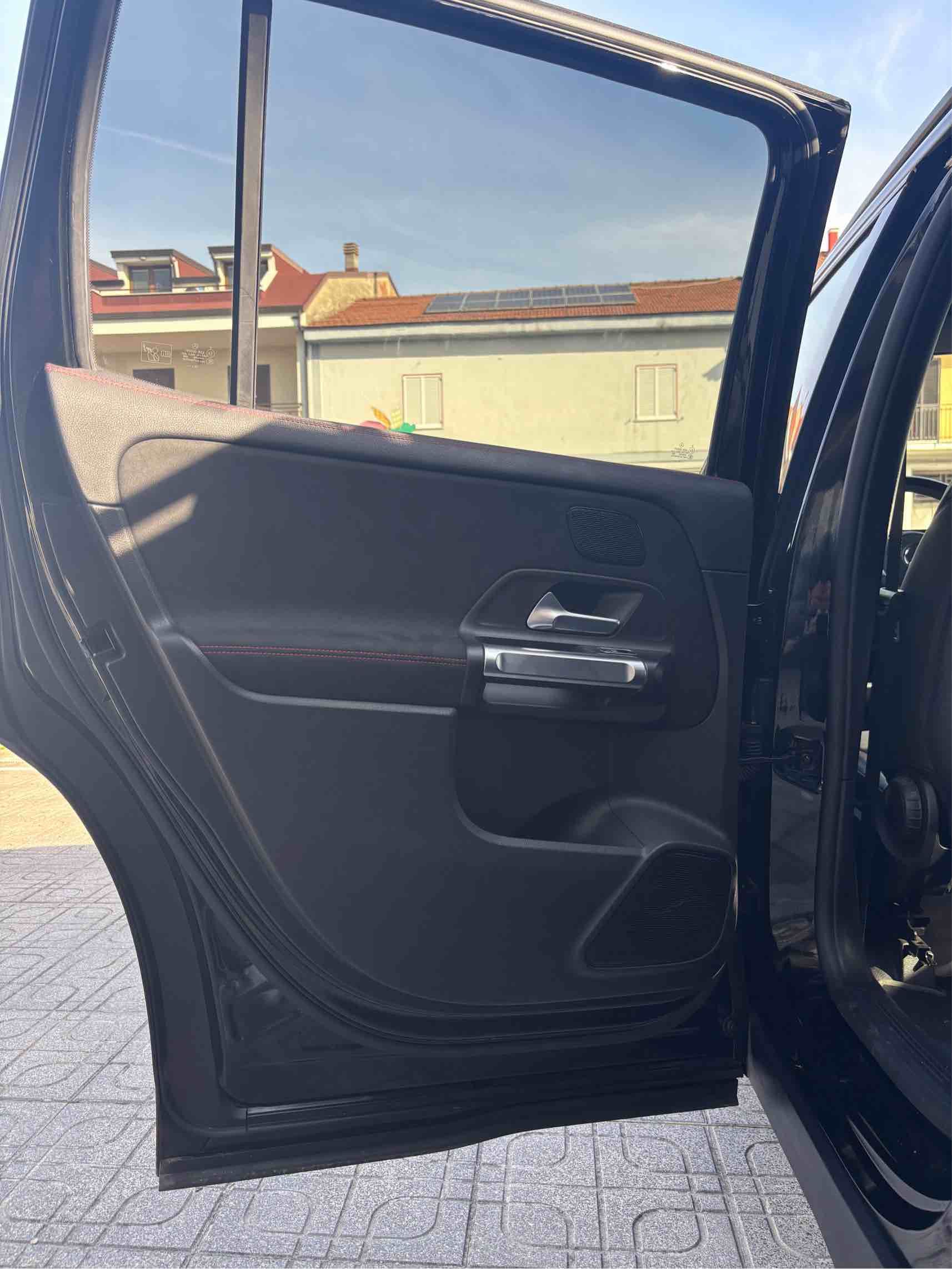 Mercedes GLB 200d Amg Line (VENDUTA)