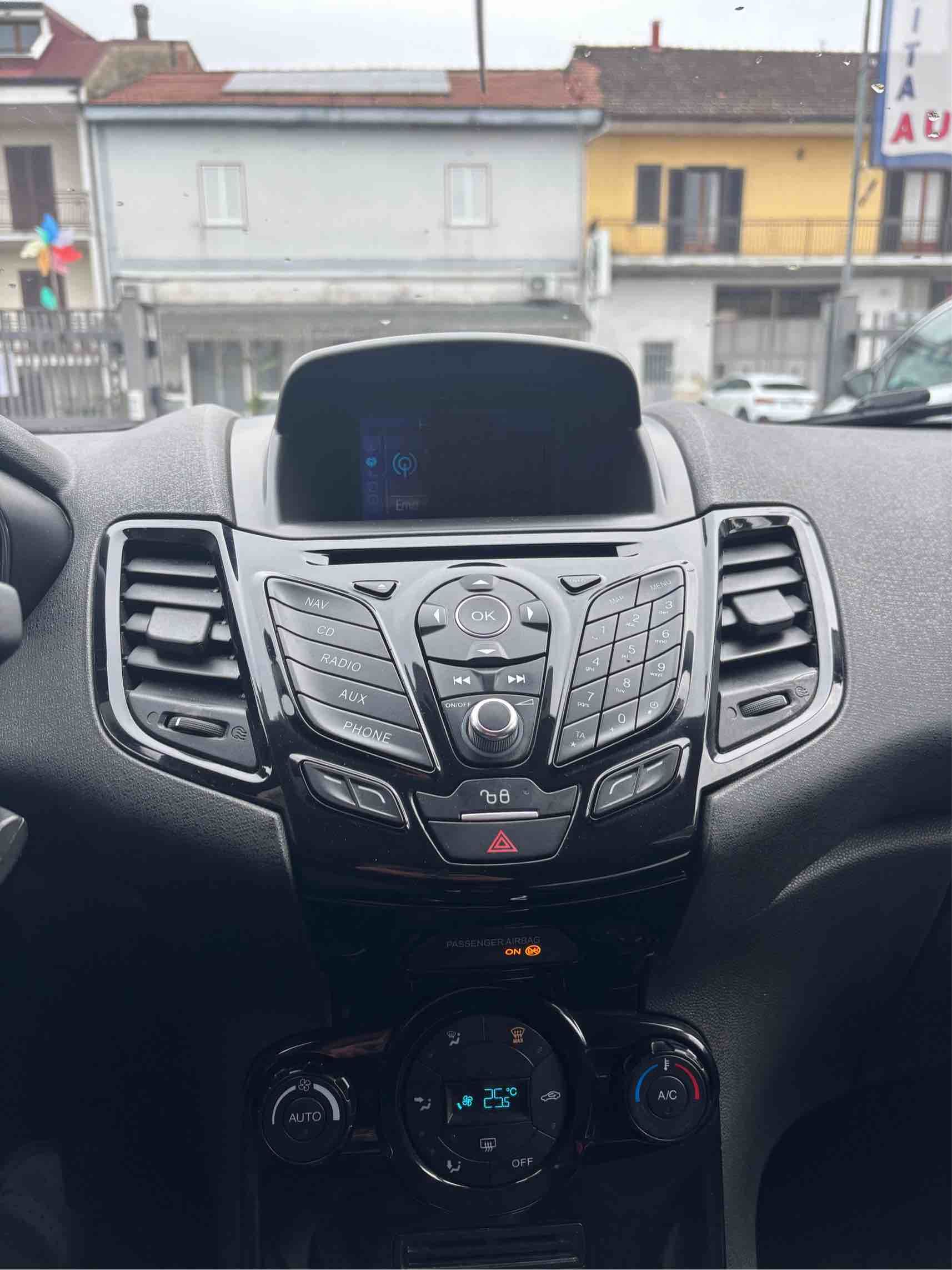 Ford Fiesta 1.5 Diesel (VENDUTA)