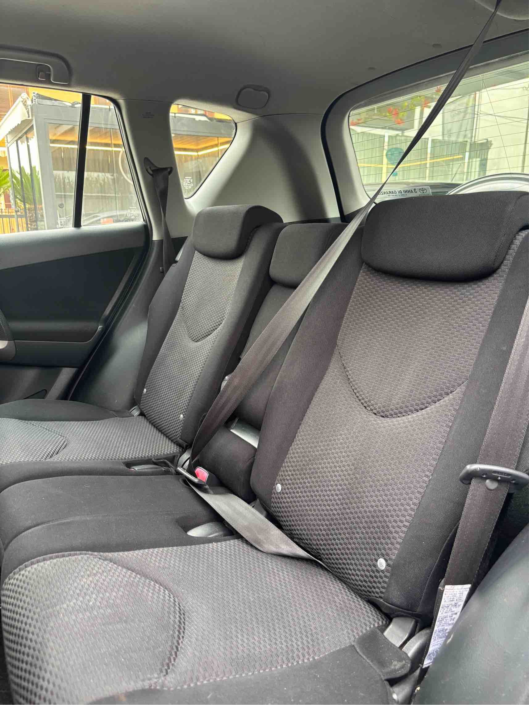 TOYOTA RAV4 (VENDUTA)