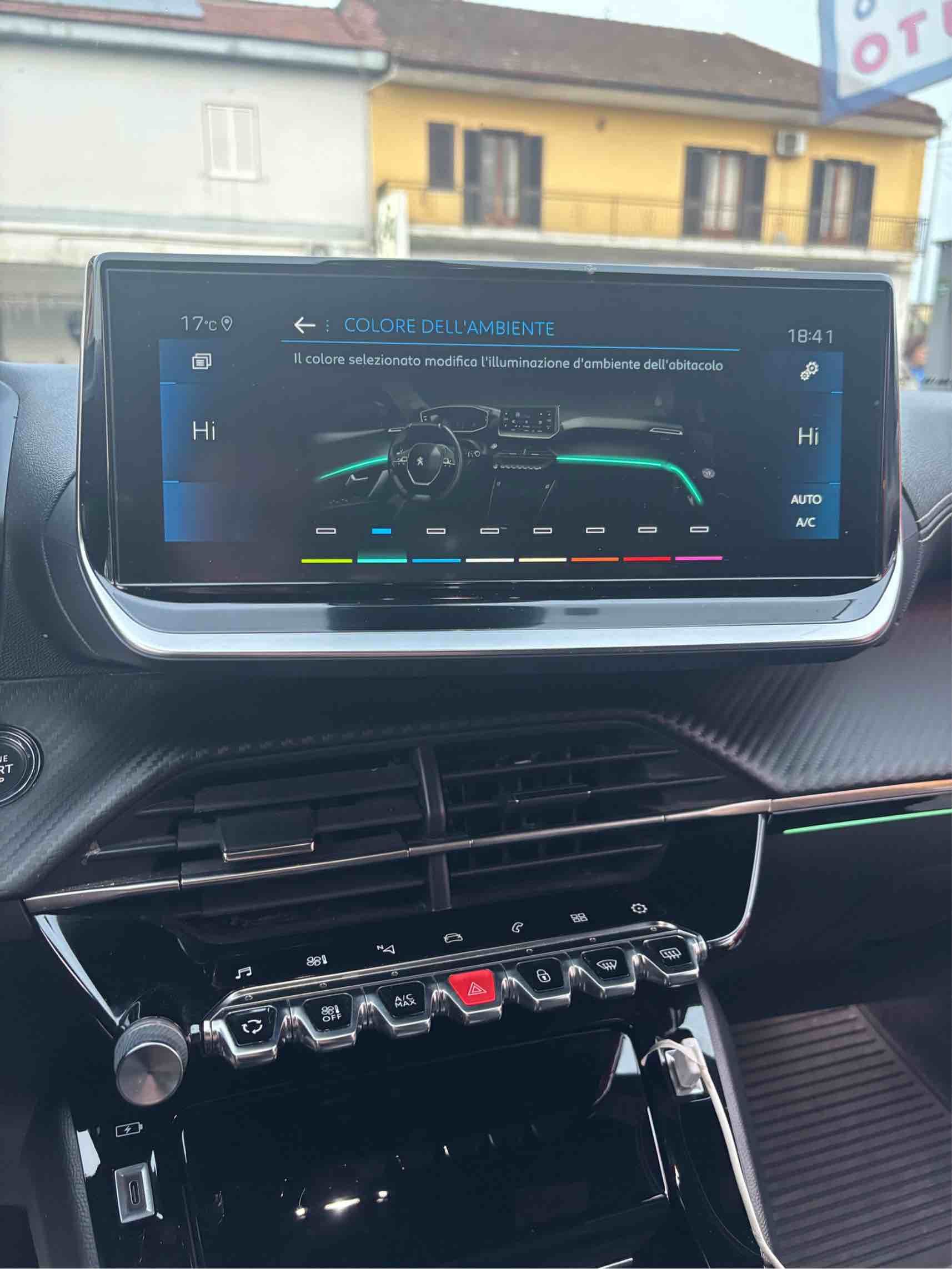 Peugeot 2008 GT EAT8