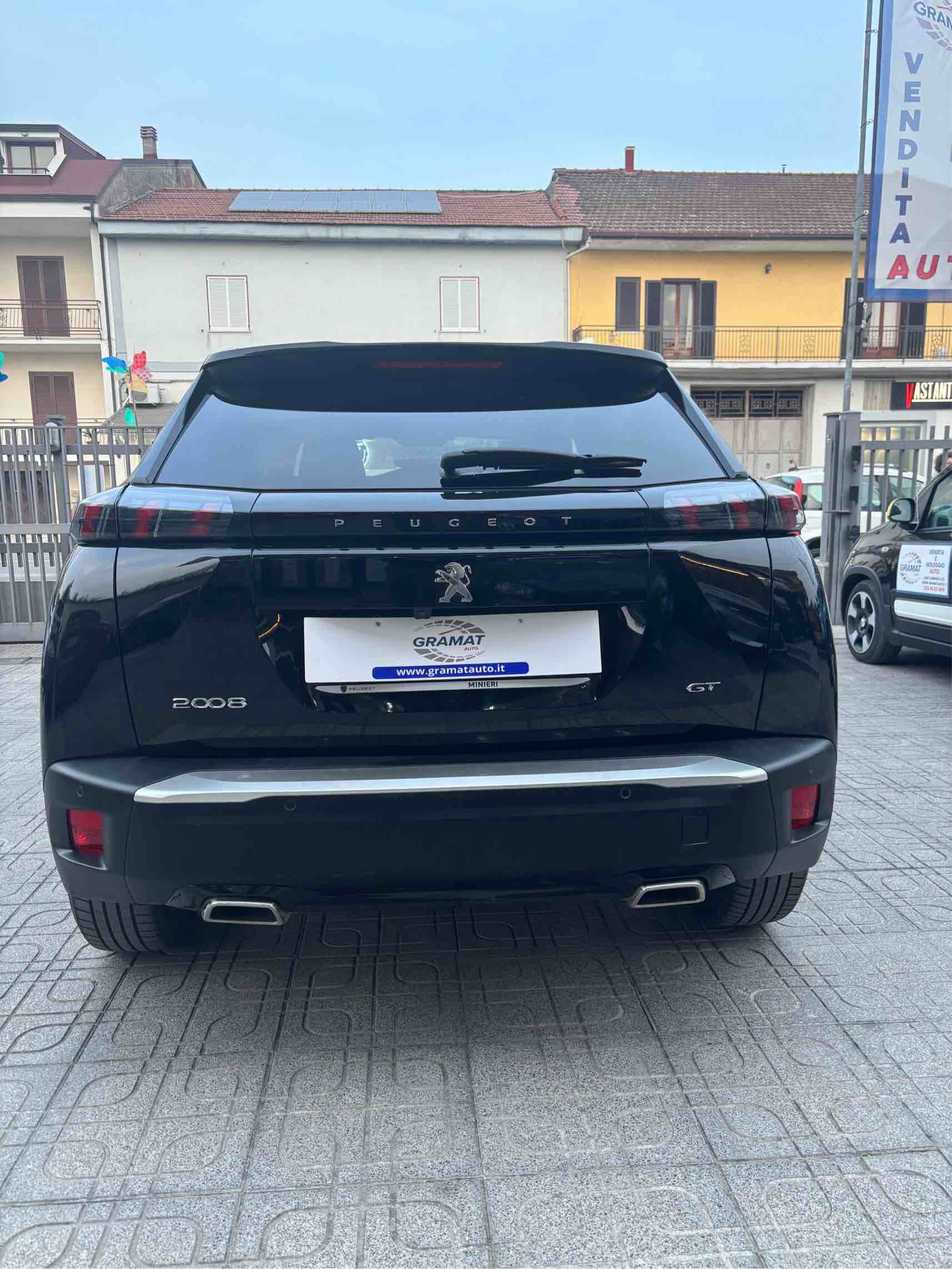 Peugeot 2008 GT EAT8