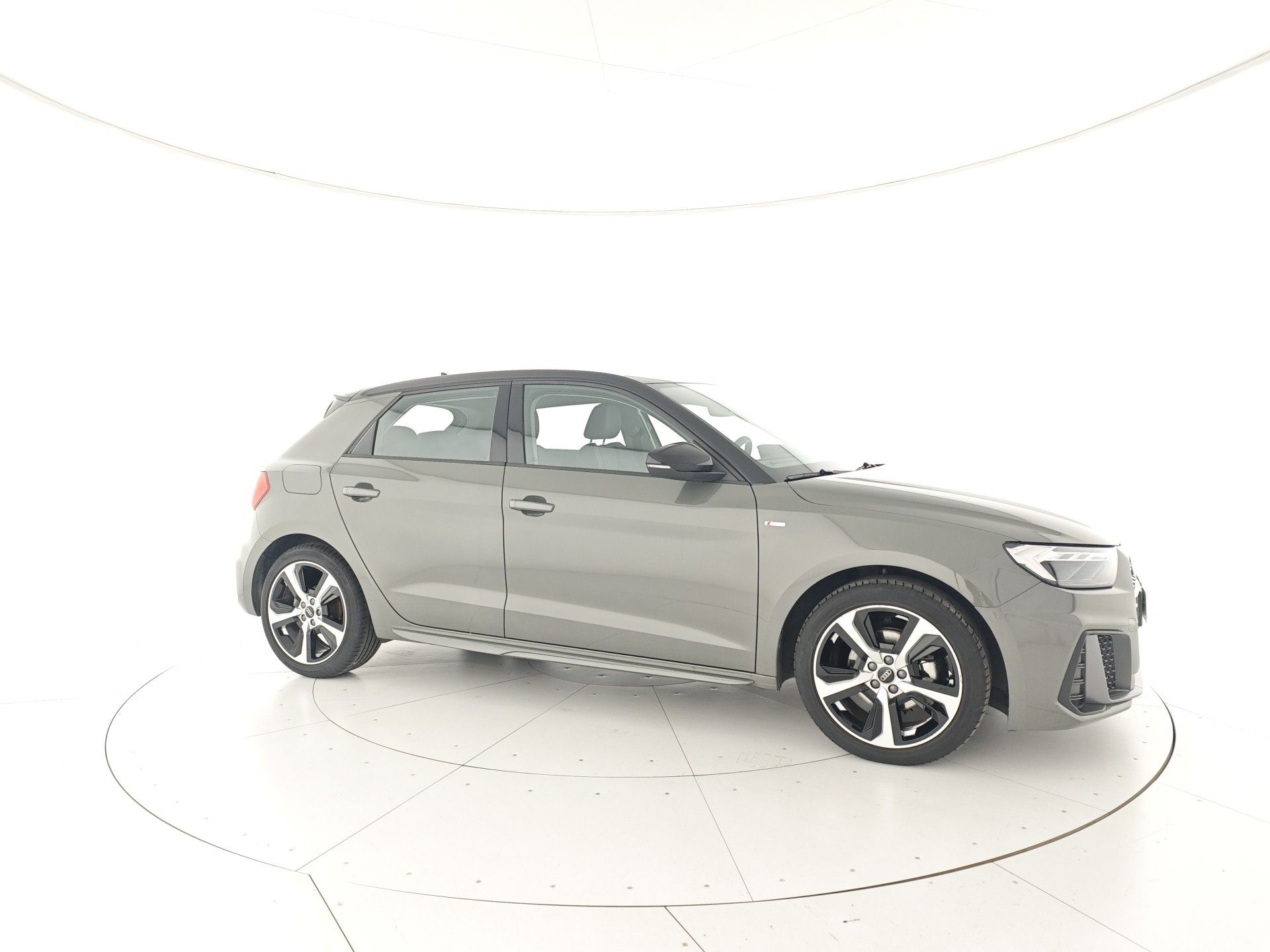 AUDI A1 Sportback 30TFSI S line edition