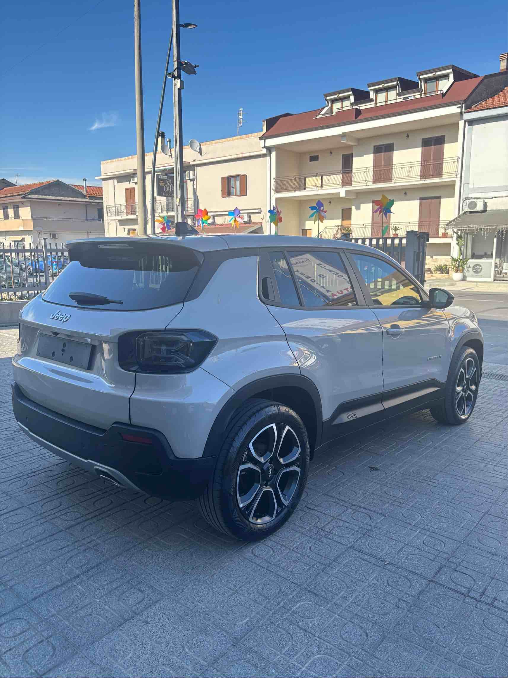 Jeep Avenger 1.2 Turbo Summit