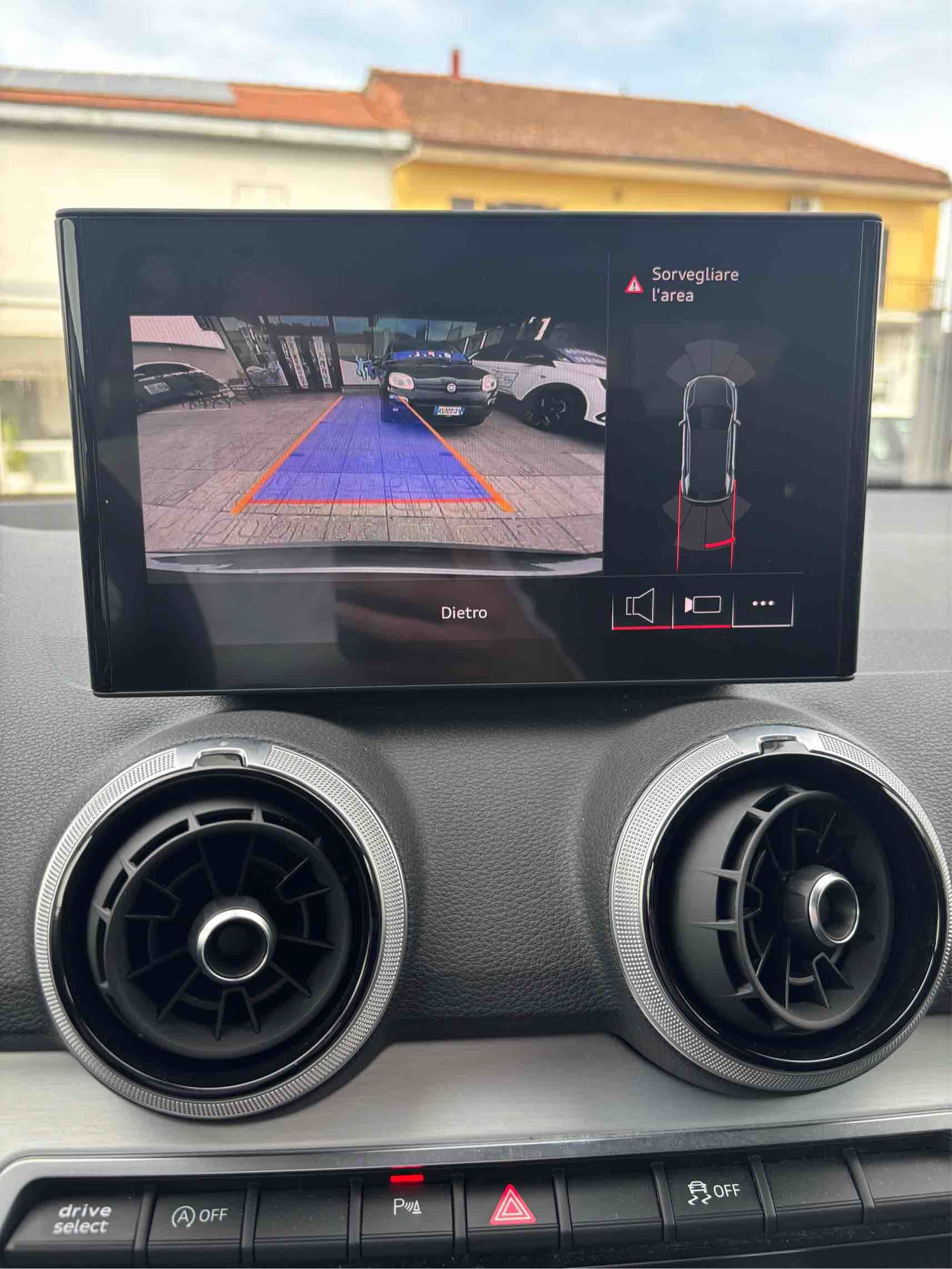 Audi Q2 35TDi S-line edition