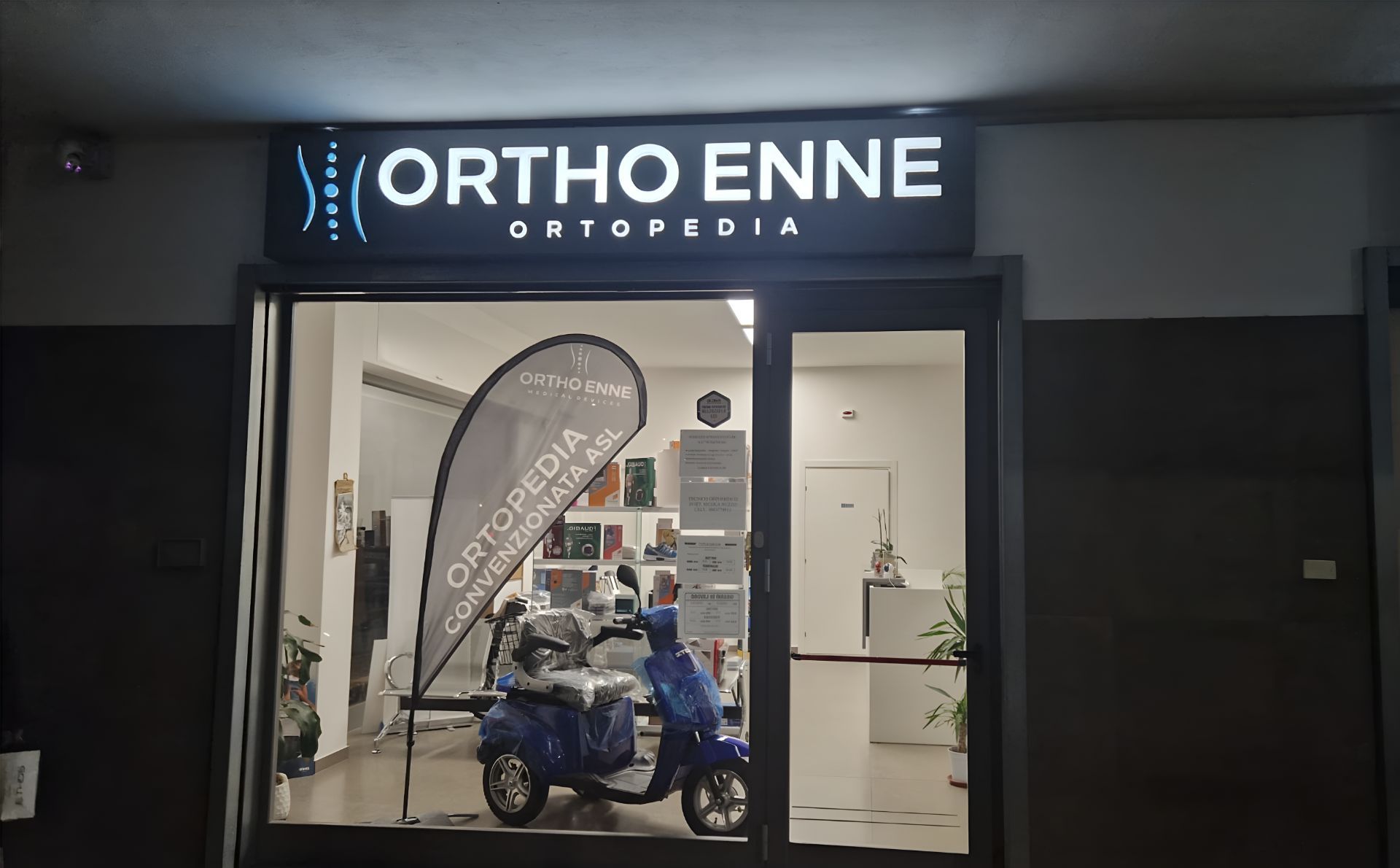 Image with no alt text