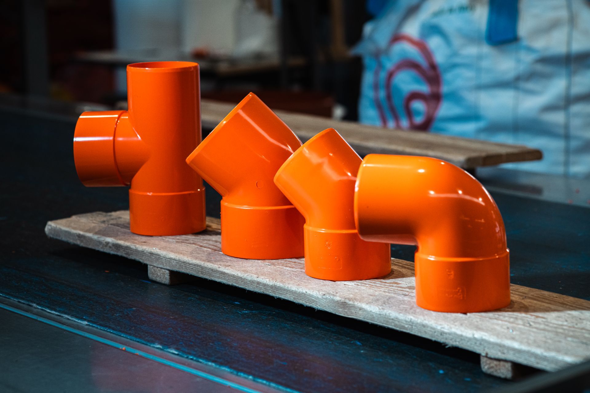 Elbow fitting geometries