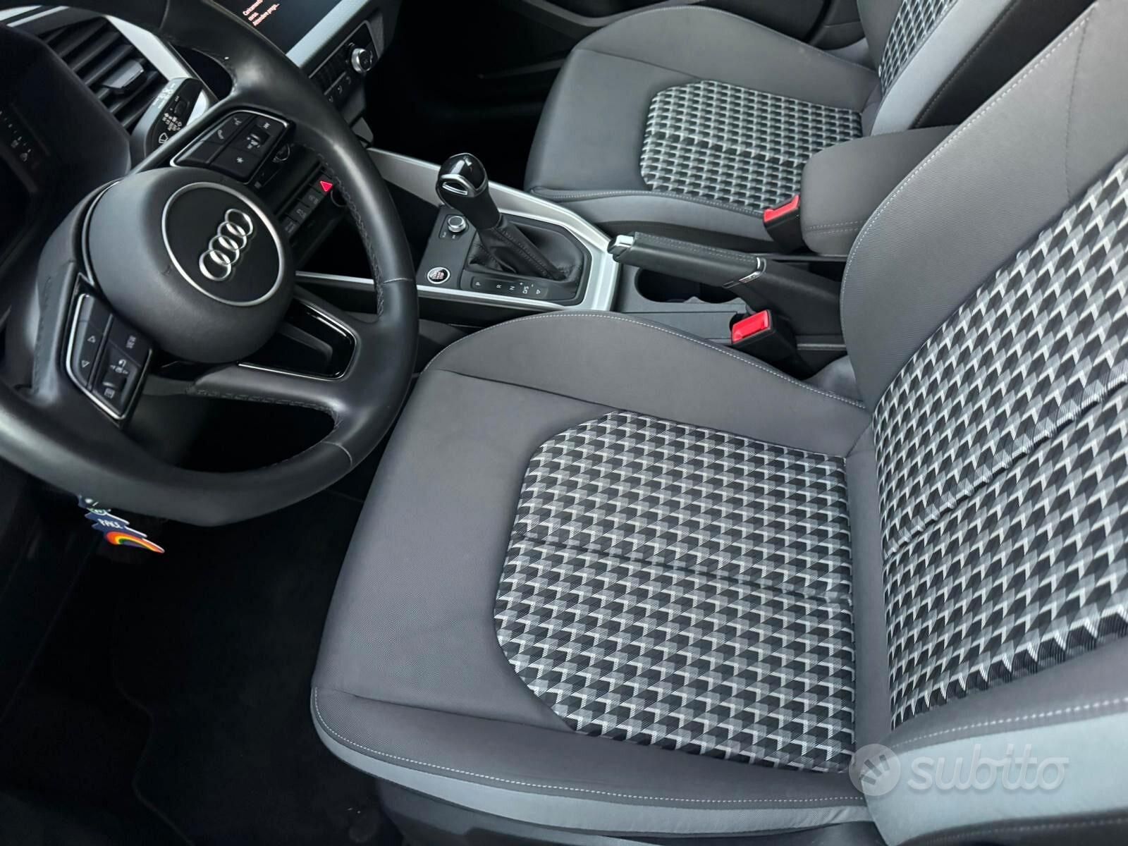 AUDI A1 ALLSTREET 30 TFSI S TRONIC IDENTITY BLACK
