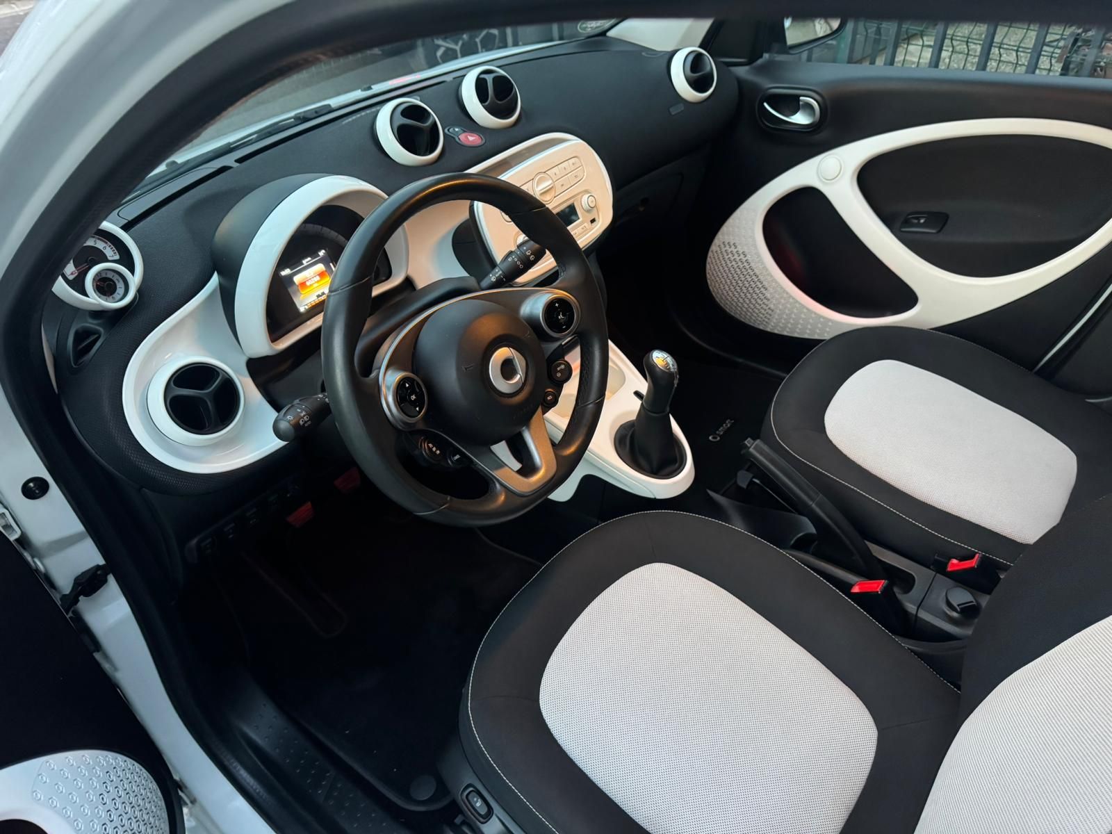 SMART FORFOUR PASSiON 2015 1.0 BENZINA