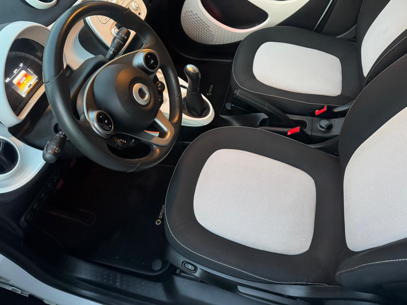 SMART FORFOUR PASSiON 2015 1.0 BENZINA