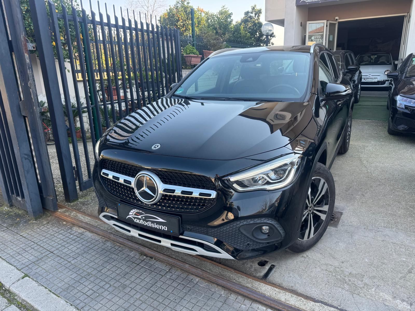 ⭐ MERCEDES GLA 200 DIESEL – ELEGANZA, SPORTIVITÀ, CARATTERE ⭐