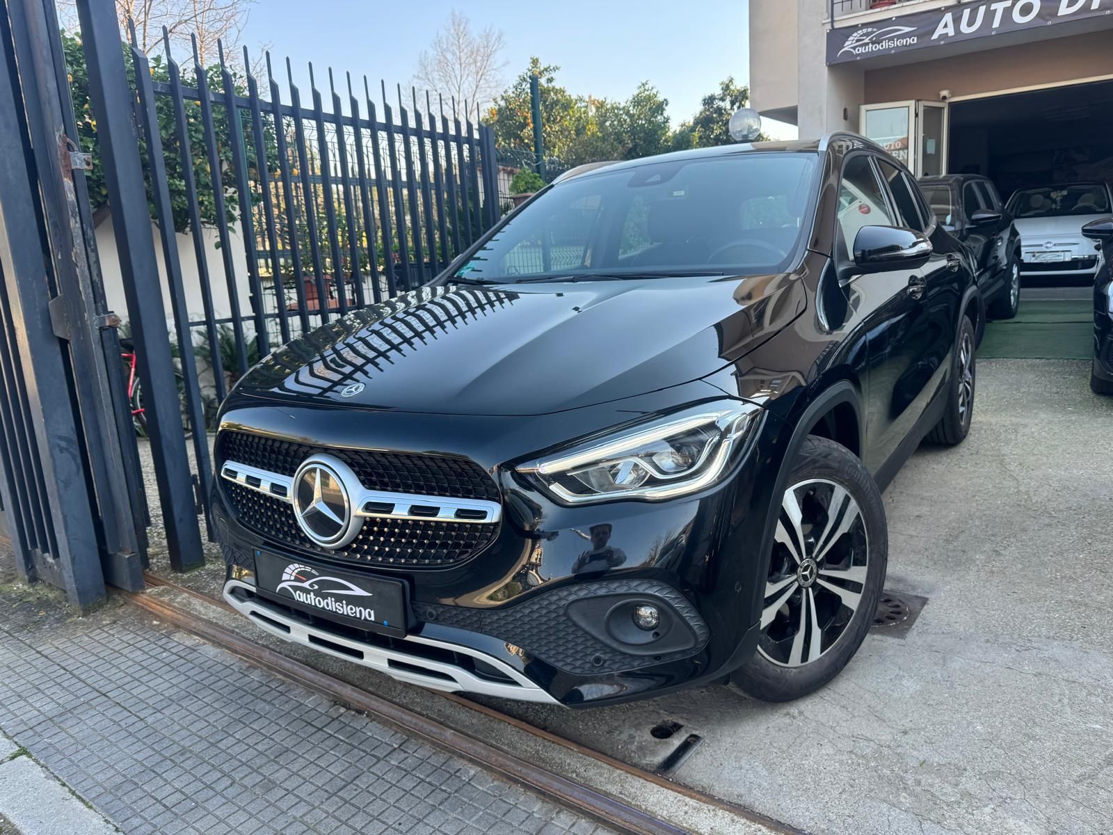 ⭐ MERCEDES GLA 200 DIESEL – ELEGANZA, SPORTIVITÀ, CARATTERE ⭐