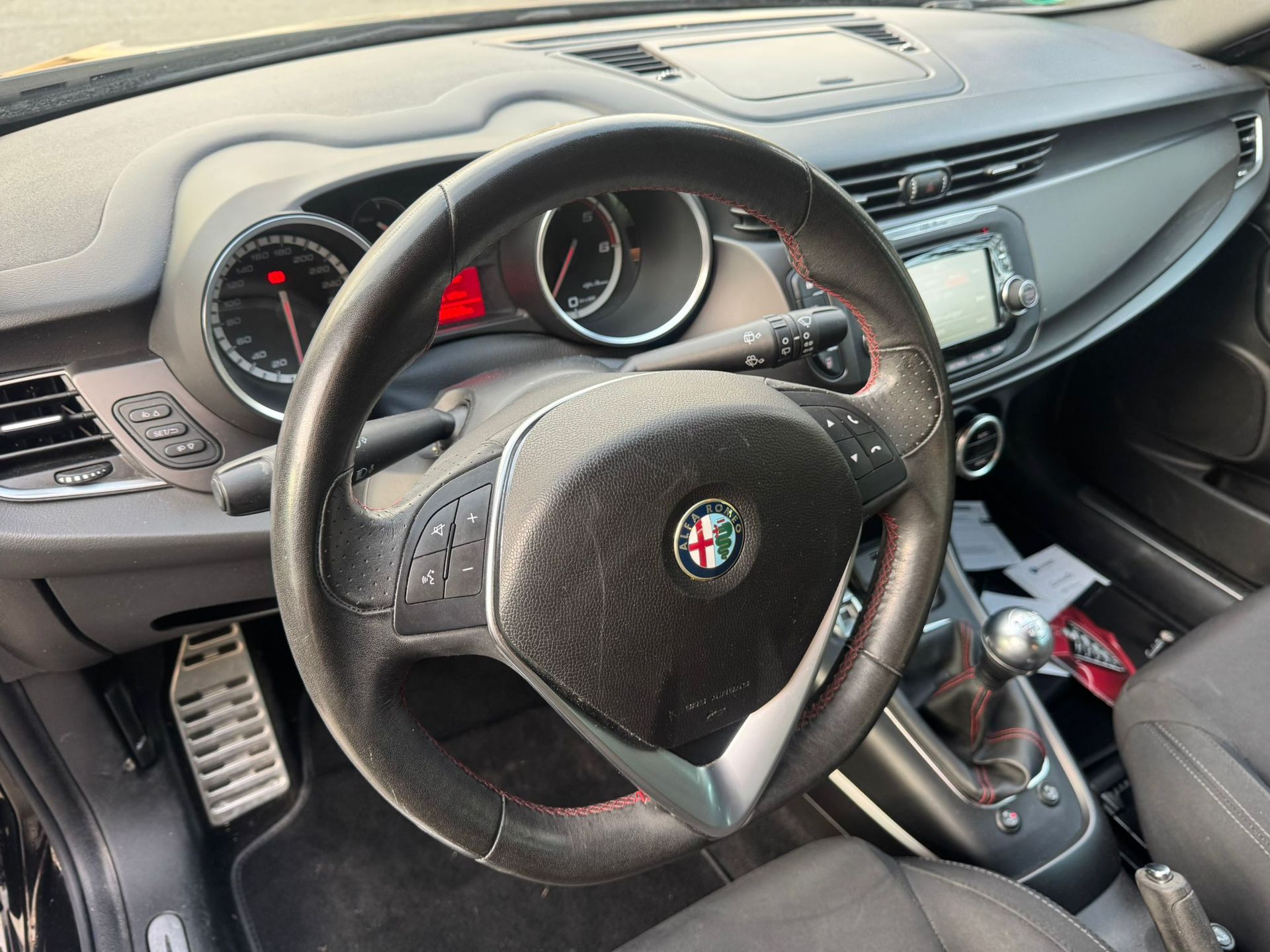 ALFA ROMEO GIULIETTA 2015 โ SPORTIVA E SUPER ACCESSORIATA