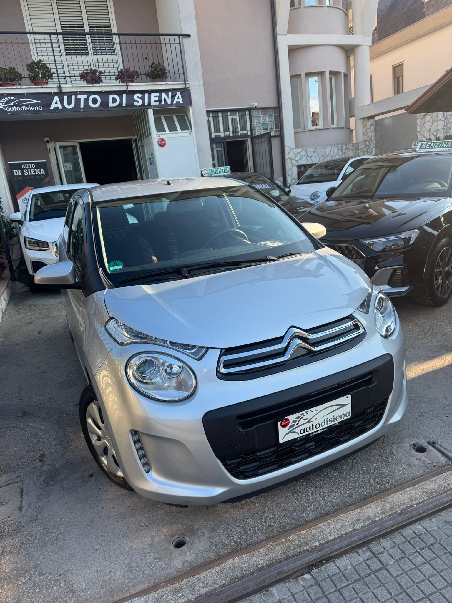 ✨ Compatta, moderna e con interni unici: questa Citroën C1 è una vera chicca introvabile 🚗💎