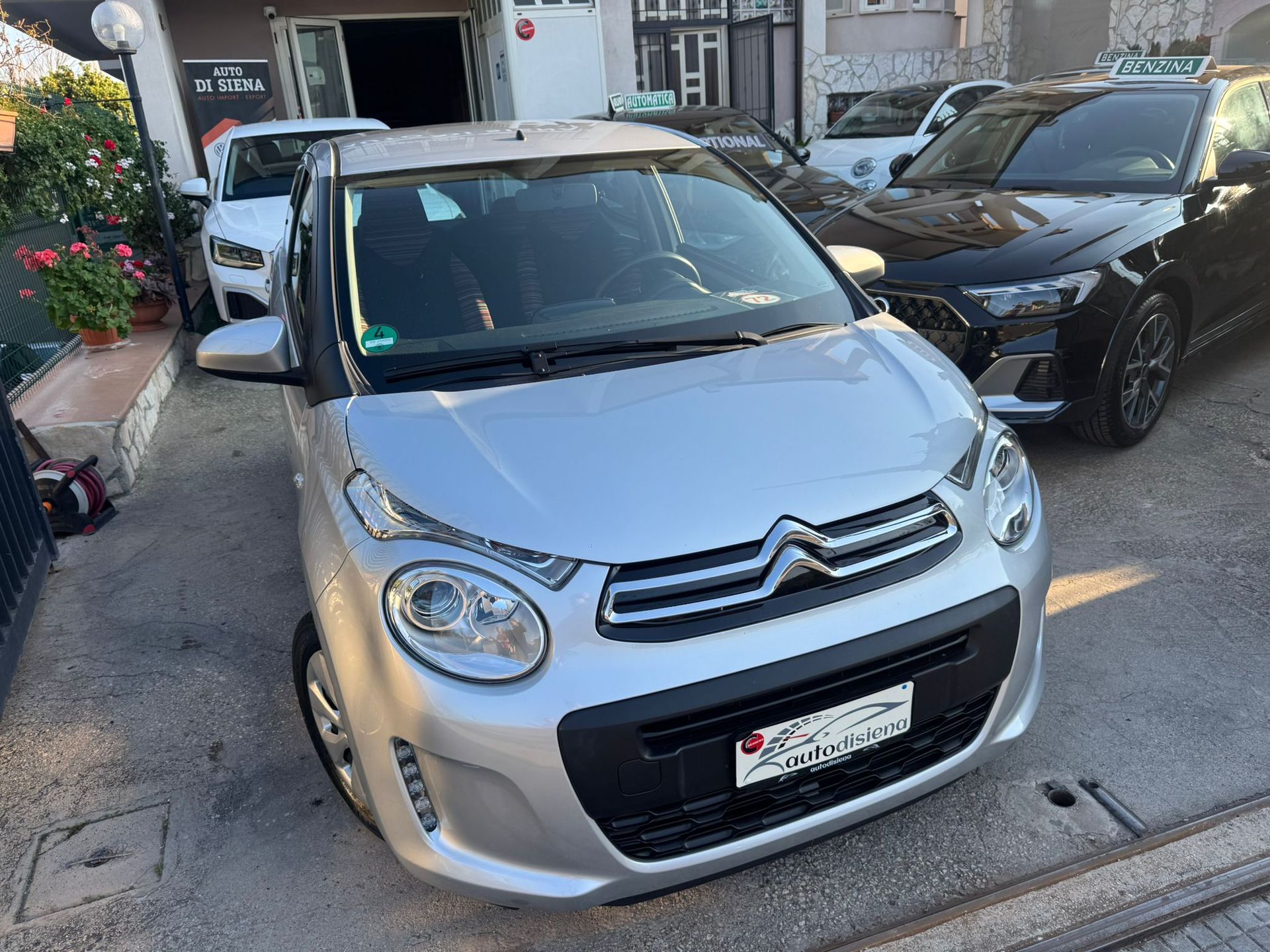 ✨ Compatta, moderna e con interni unici: questa Citroën C1 è una vera chicca introvabile 🚗💎