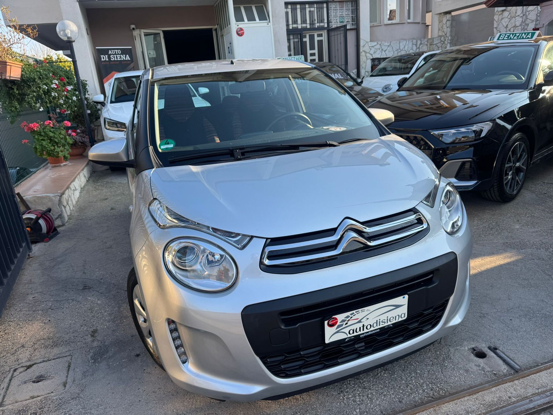✨ Compatta, moderna e con interni unici: questa Citroën C1 è una vera chicca introvabile 🚗💎
