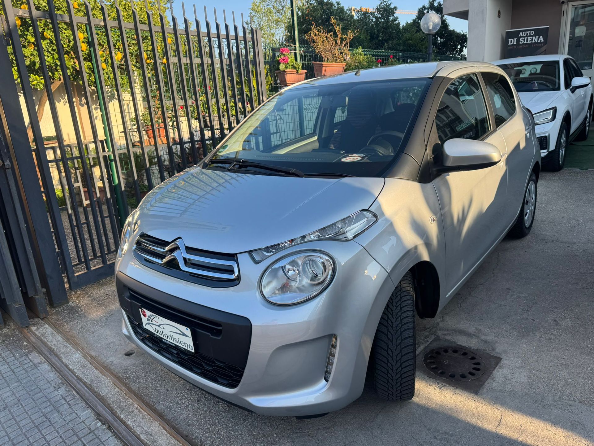 ✨ Compatta, moderna e con interni unici: questa Citroën C1 è una vera chicca introvabile 🚗💎