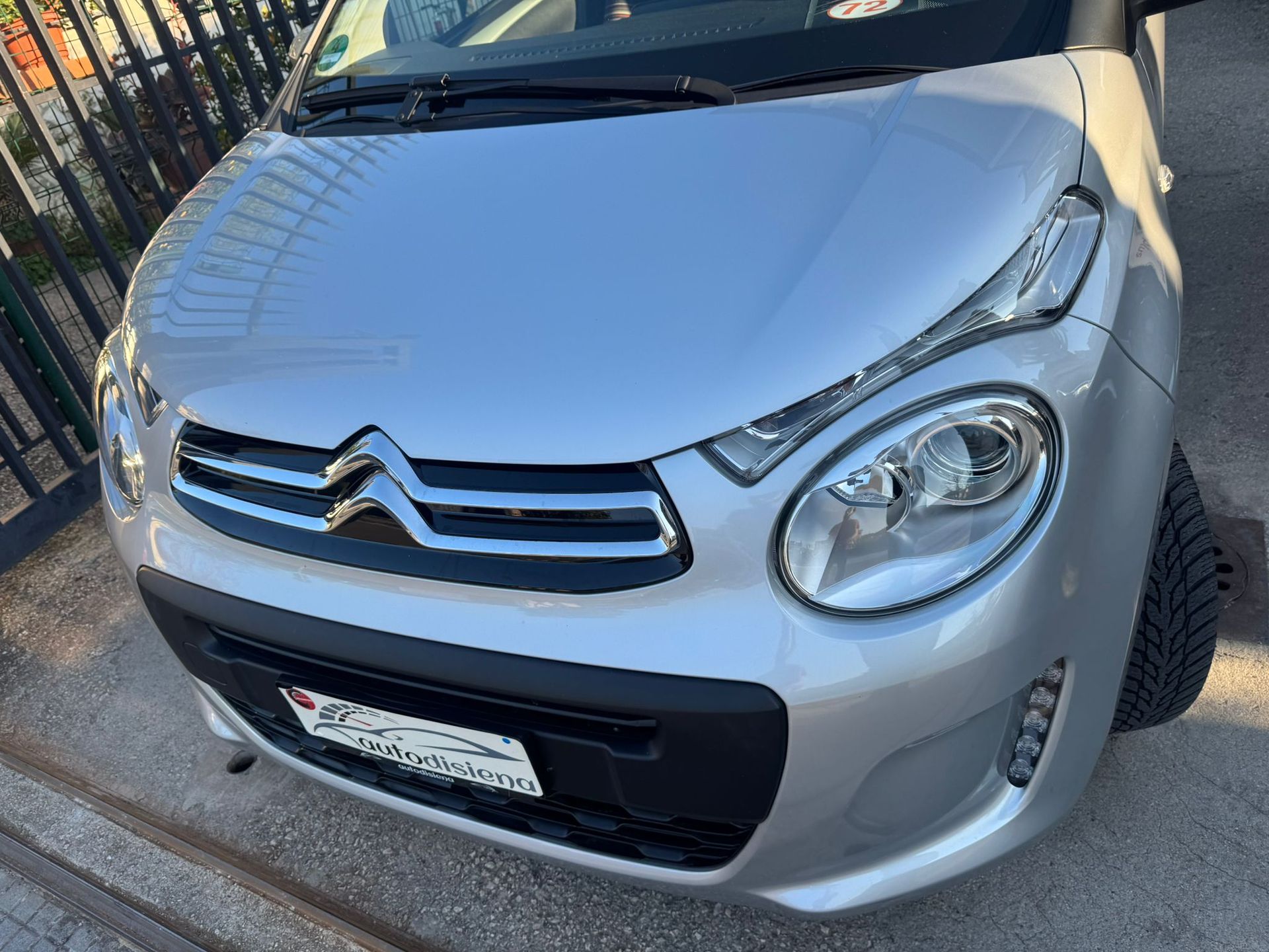 ✨ Compatta, moderna e con interni unici: questa Citroën C1 è una vera chicca introvabile 🚗💎