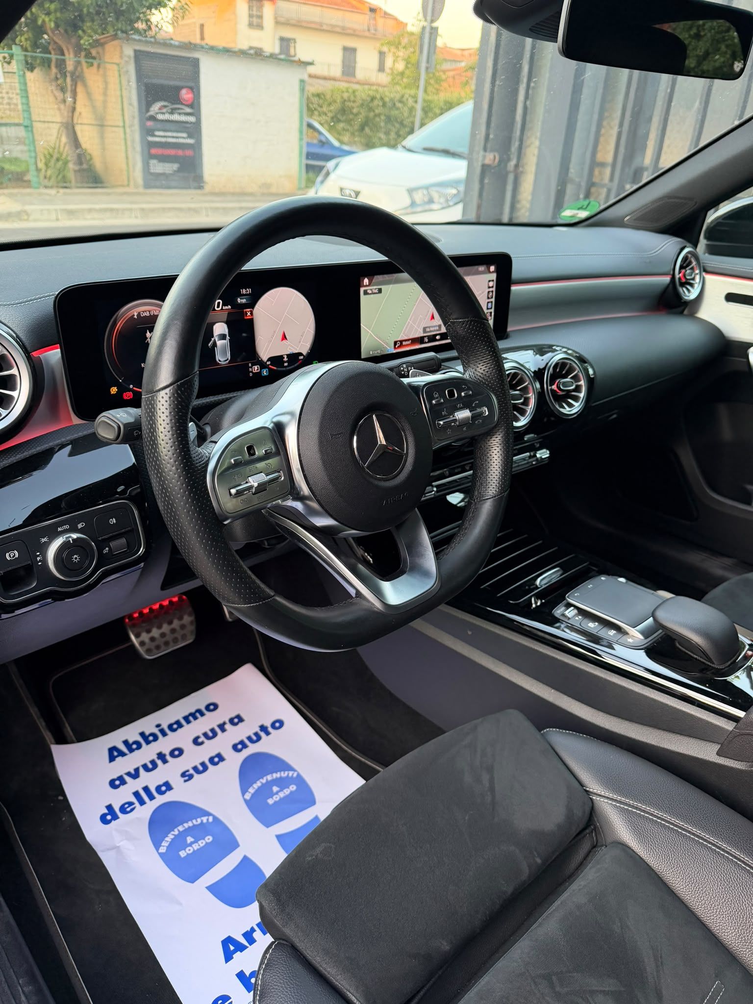 🖤🔥 MERCEDES-BENZ A180 AMG LINE EDITION 2021 – TOTAL BLACK – SOLO 41.124 KM